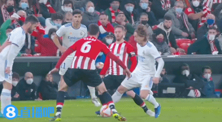 4次超越因扎吉，姆巴佩是欧冠客场戴帽次数最多的球员